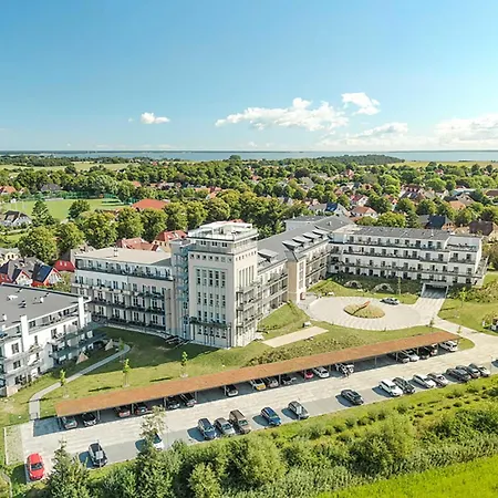 Ostseeglueck - 5-sterne-ferienwohnung Mit Suedbalkon Und Blick Zum Saaler Bodden Apartment *